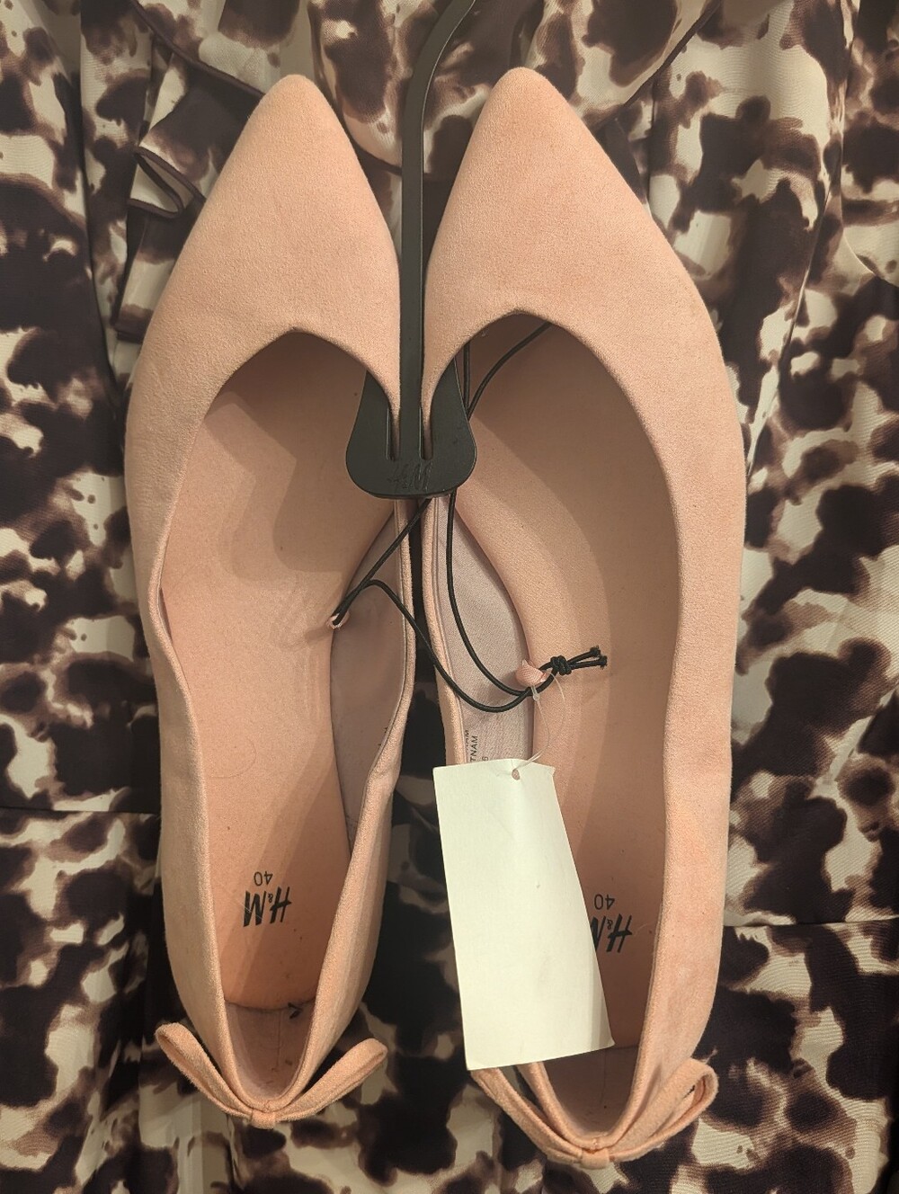 H&M Women's Dusty Pink Suede Ballet Flats